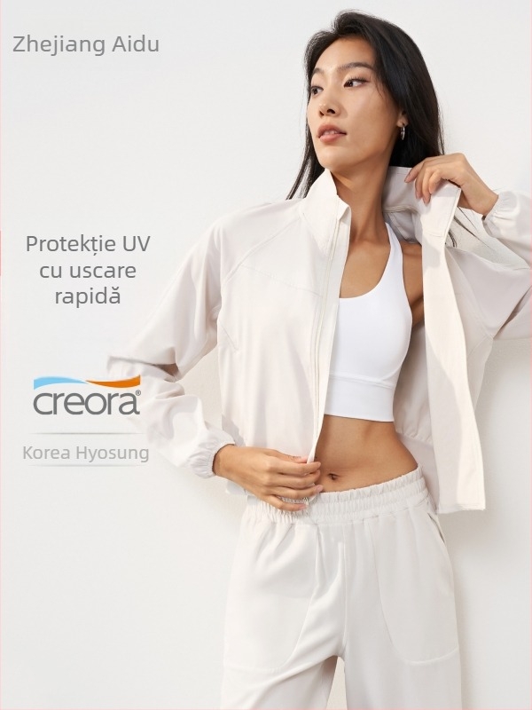 Geacă de yoga cu protecție solară, material țesut, compoziție 91% poliester, 9% elastan; mâneci lungi; croială relaxată; guler înalt cu fermoar frontal; lungime până la șold.