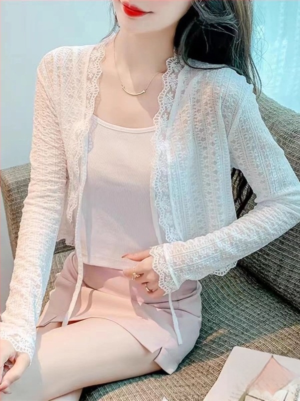 Cardigan scurt din viscose, în stil coreean, cu mâneci în formă de frunză de lotus și textură 3D.