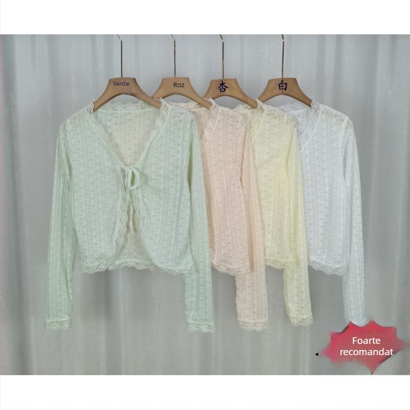 Cardigan scurt din viscose, în stil coreean, cu mâneci în formă de frunză de lotus și textură 3D.