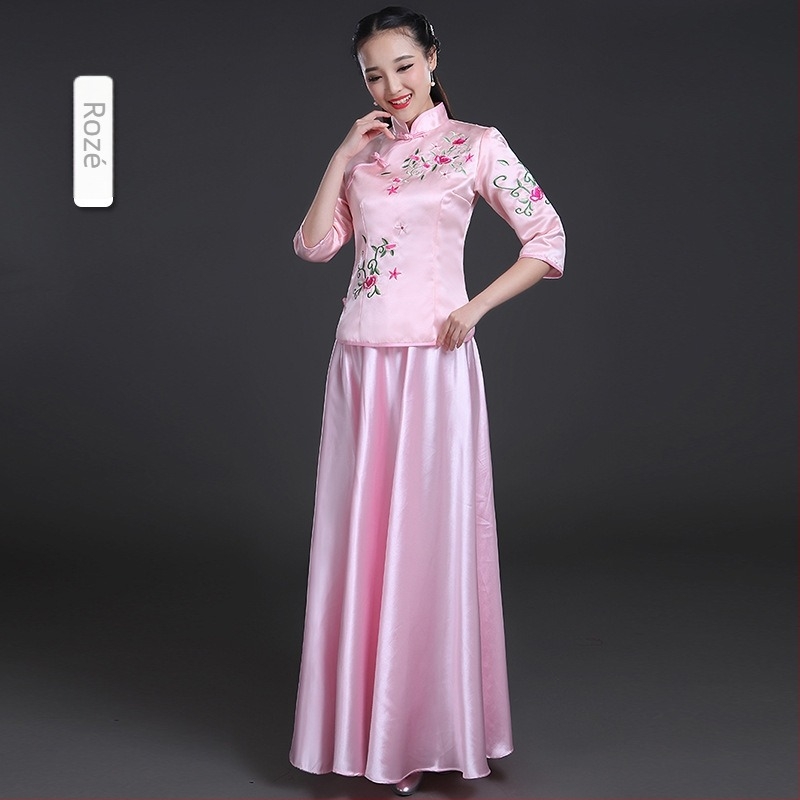 Rochie lungă pentru domnișoare de onoare, în stil chinezesc, cu model floral, mâneci jumătate, amestec din poliester (90% poliester, 2% bumbac, 5% in, 1% mătase tussah)