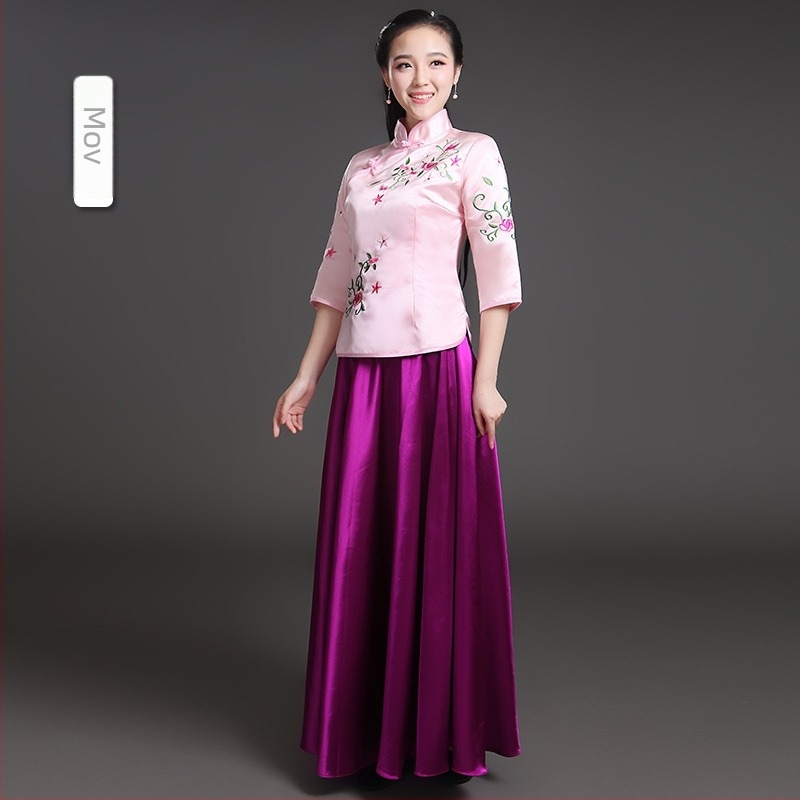 Rochie lungă pentru domnișoare de onoare, în stil chinezesc, cu model floral, mâneci jumătate, amestec din poliester (90% poliester, 2% bumbac, 5% in, 1% mătase tussah)