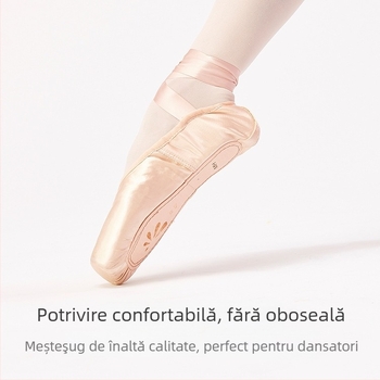 Pantofi de balet pentru fete — ușori, rezistenți la uzură, absorb transpirația; talpă din carton embosat; destinați baletului.