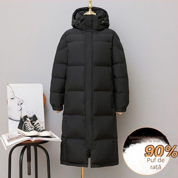 Jachetă lungă pentru bărbați cu glugă, umplutură 100% puf alb de gâscă; exterior corduroy, husă polypropylene; impermeabilă și rezistentă la murdărie; lungime peste genunchi; lansare primăvara 2025