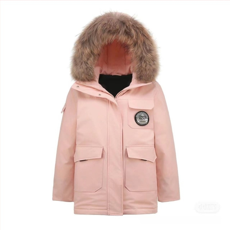 Geacă parka cu glugă din puf de rață; Conținut puf: 86-90% • Material: poliester • Lungime: medie • Închidere: fermoar