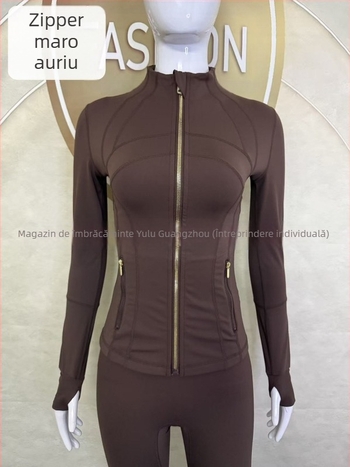 Jachetă pentru femei cu guler înalt - croială Slim, uscare rapidă și respirabilă, Nylon 75% / Spandex 25% cu Lycra, lungime până la șolduri