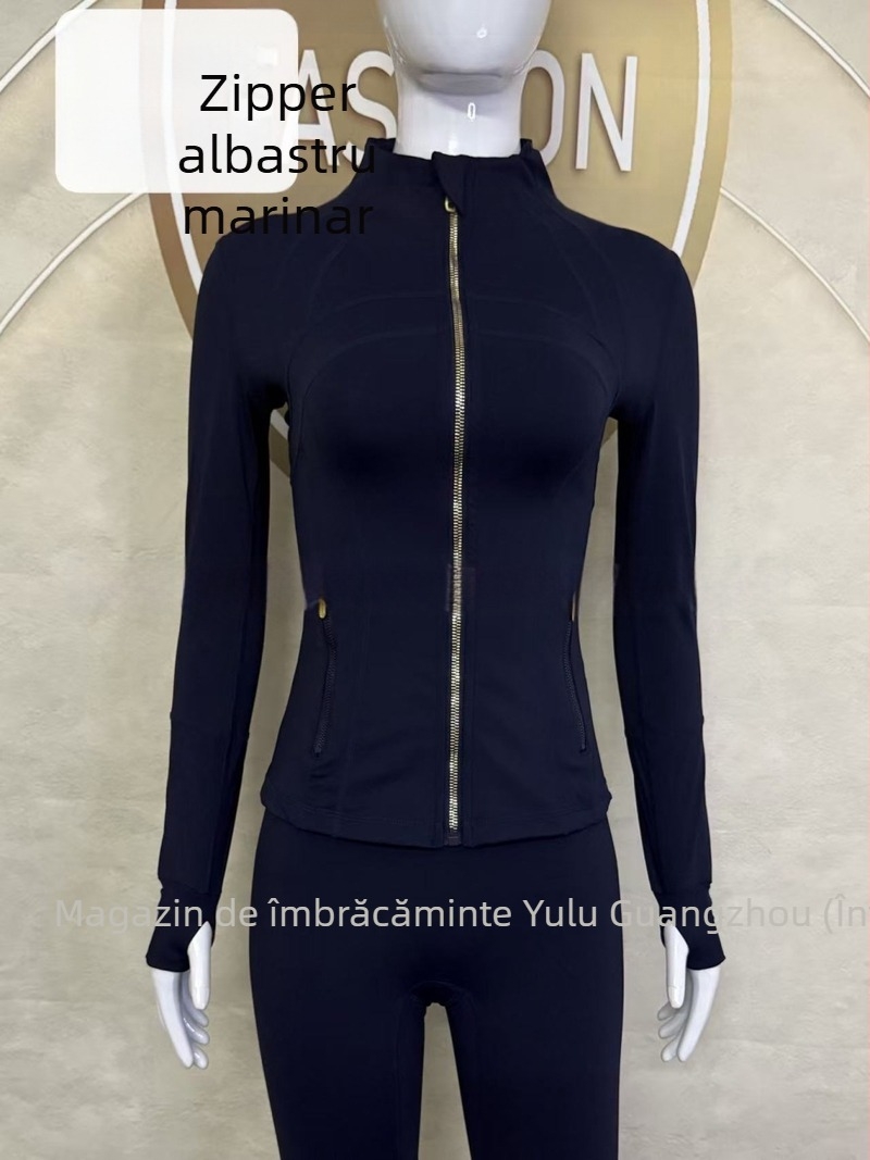 Jachetă pentru femei cu guler înalt - croială Slim, uscare rapidă și respirabilă, Nylon 75% / Spandex 25% cu Lycra, lungime până la șolduri