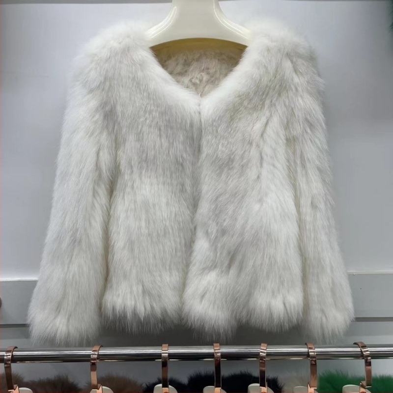 Palton scurt din blană de vulpe, cu două straturi, croială Slim-Fit, decolteu în V