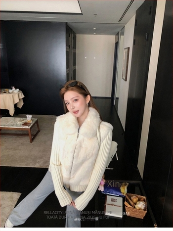 Palton din blană de iepure cu mâneci detașabile și vestă de blană, guler rever, 95%+ blană naturală de iepure, toamnă 2025