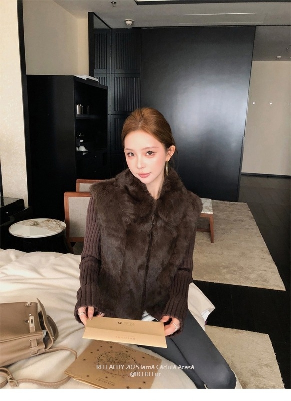 Palton din blană de iepure cu mâneci detașabile și vestă de blană, guler rever, 95%+ blană naturală de iepure, toamnă 2025