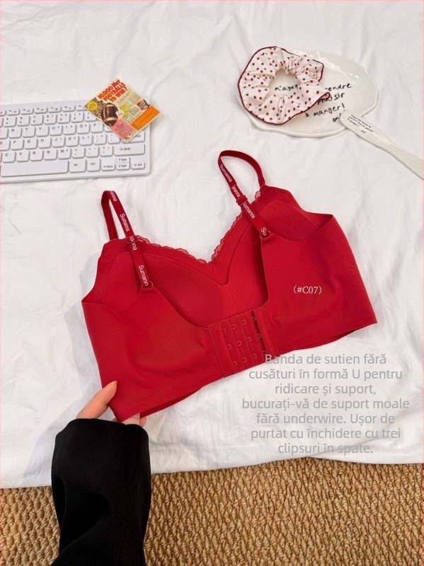 Set de lenjerie din nailon pentru femei: top push-up cu cupă fixă și spate elegant (conținut principal al țesăturii: 66%)