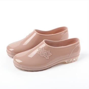 Ghete de ploaie pentru femei, talie joasă, partea superioară din PVC, toc mic 1-3 cm, vară