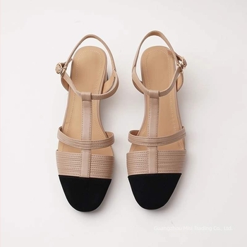 Sandale de plajă din piele de vită, cu deget despărțit, toc tip platformă 3–6 cm, stil retro primăvara 2025