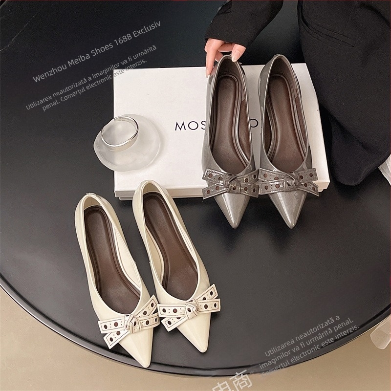 Pantofi Daphne pentru femei – vârf ascuțit, din piele de vițel lacuit, toc mediu 3-5 cm, căptușeală din piele de oaie, talpă din cauciuc