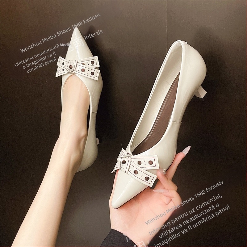 Pantofi Daphne pentru femei – vârf ascuțit, din piele de vițel lacuit, toc mediu 3-5 cm, căptușeală din piele de oaie, talpă din cauciuc