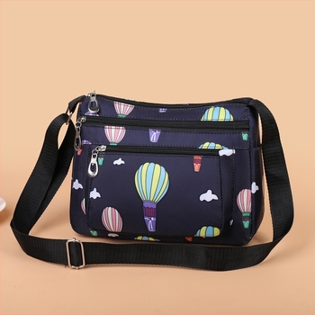 Geantă crossbody din pânză Oxford, stil urban minimalist, formă pătrată orizontală, fermoar la închidere, căptușeală din poliester