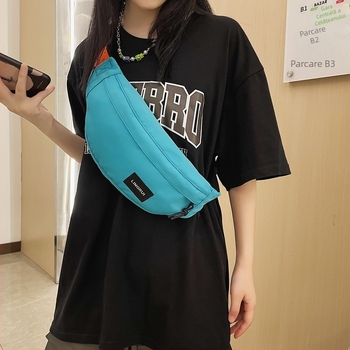 Geantă crossbody din nylon pentru femei, stil street, închiderea cu fermoar, buzunar interior cu fermoar și buzunar patch