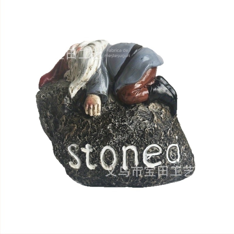 Statuie de grădină din rășină: pitic bețiv pentru micro-peisaj (Material: rășină; Categoria: meșteșuguri din rășină; Ambalaj: ambalaj standard)