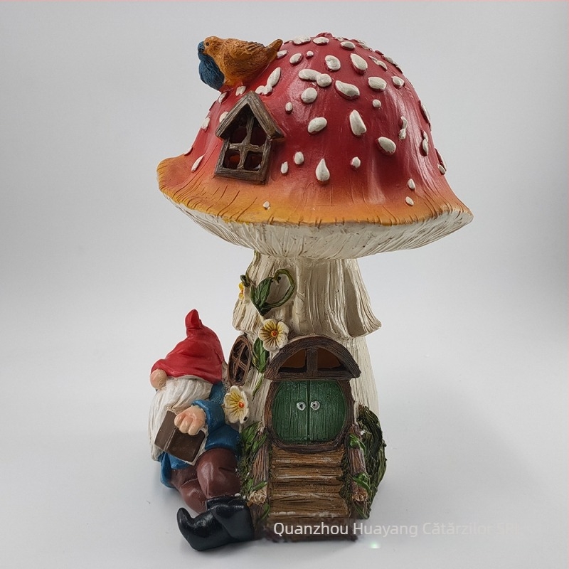 Figură decorativă pentru grădină: elf mic cu casă de ciuperci, din rășină, Huayang