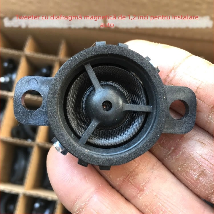 Tweeter auto HiFi cu diafragmă de mătase, pentru uși, montaj triunghiular pe A-pilon, 4 Ω, 20 W