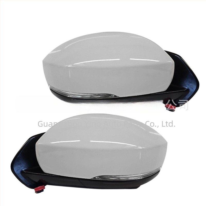 Oglindă retrovizoare pentru Land Rover Discovery 14-16 (oglindă plană; material oglindă: sticlă; material capac: plastic; brand: Eynora)