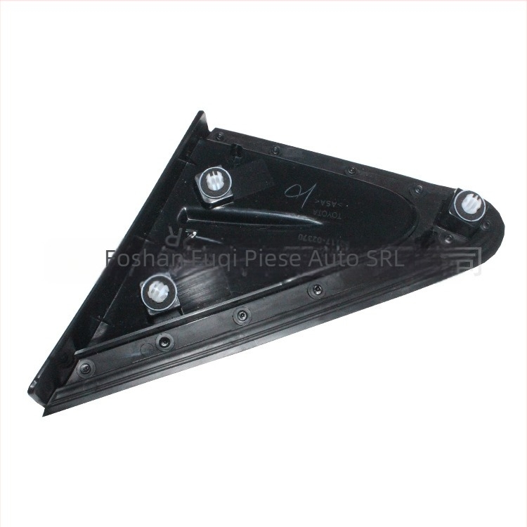 Panou decorativ triunghiular pentru oglinda retrovizoare a mașinii; modele 60117-02370 și 60118-02370; tip oglindă standard; numerele de accesorii 60117-02370, 60118-02370