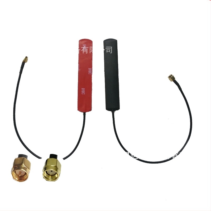 Antena patch auto pentru navigație WiFi, 698–2700 MHz, 5 dBi, omnidirecțională, conector SMA cu pin central, 50 Ω