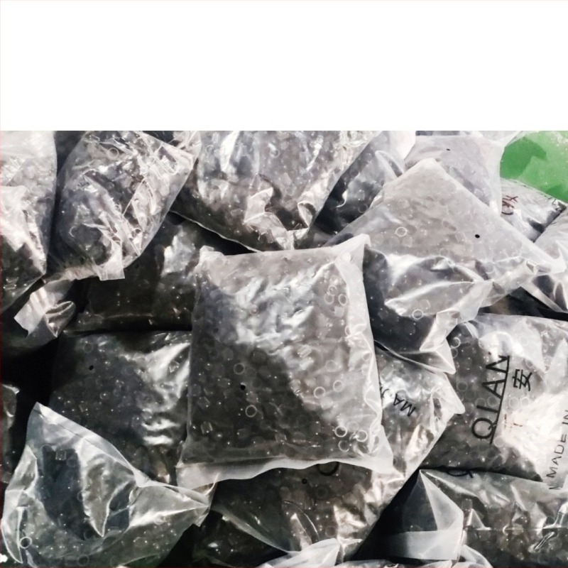 Capă de valvă pentru anvelope — cauciuc, montaj cu filet, nucleu obișnuit, model general