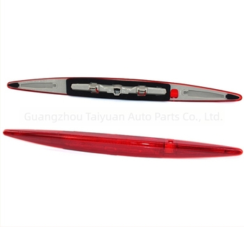 Lumina de frână montată sus pentru Honda CR-V, modelele 34270-T0A-H01 și 34270-TFC-H01 (Numere de accesorii: 34270-T0A-H01, 34270-TFC-H01)