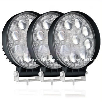 Lampa de Lucru LED auxiliară de 27W pentru Camioane și Vehicule Off-Road (6000 lm, 9-36 V, 6000 K, 50.000 h)