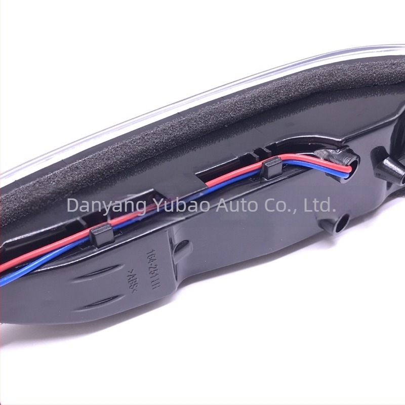 Lumină oglină retrovizoare Mercedes-Benz W164/W251 GL/ML – Youbao, model 1648200521/0621