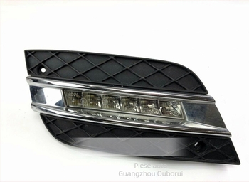 Faruri de zi cu LED și lumini de ceață pentru Mercedes-Benz ML-Class W164 (2009–2011), ML320/ML350/ML500