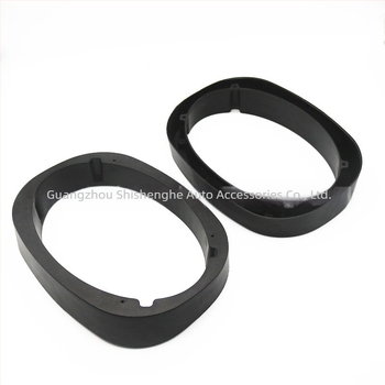 Șaibă din plastic pentru difuzor auto cu design în unghi — amortizare vibrații, reglare adâncime montaj, construcție solidă, greutate 0,1 kg