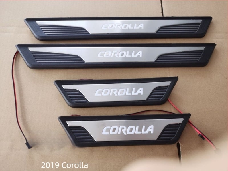 Prag de ușă din oțel inoxidabil cu pedala de întâmpinare iluminată pentru Corolla 2019–2021