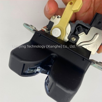 Modul central de închidere al portbagajului pentru Hyundai ix25/Creta ix25 - Greutate: 493 g; Durata de viață: 3-5 ani; Tip închidere: central; Compatibil: Hyundai ix25/Creta ix25