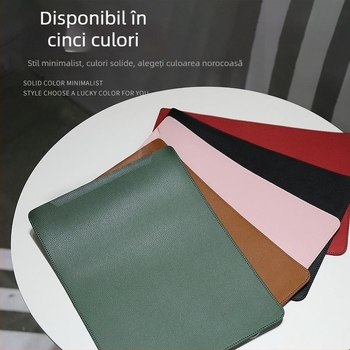 Protecție pentru laptop cu exterior PVC și căptușeală din piele sintetică; impermeabilă, rezistentă la uzură, rezistentă la cutremure; personalizare logo disponibil.