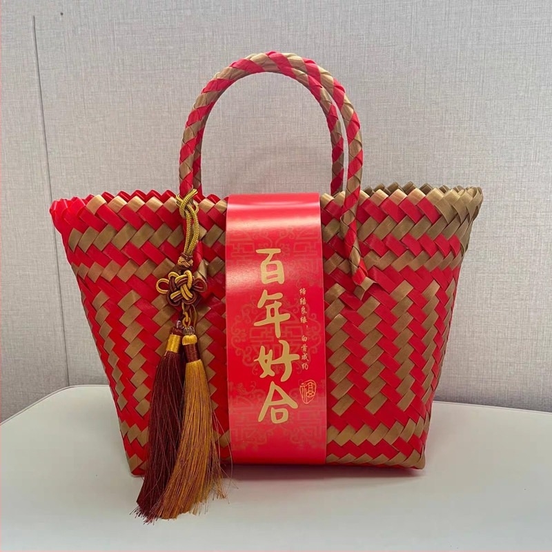 Geantă de damă din PVC, formă ovală, deschidere deschisă, fără căptușeală, fără curea, duritate medie spre moale