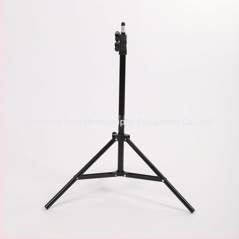 Lampa LED circulară cu suport de birou pentru streaming live și fotografie, temperatură de culoare reglabilă 2500K–9900K, dimensiuni 6–18 inch