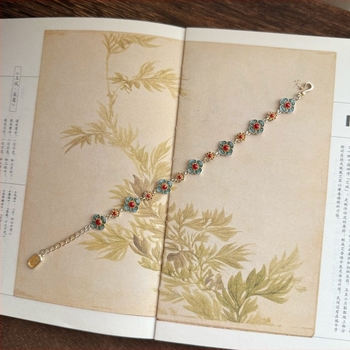 Brățară cu floare emailată, design cu patru foi, cupru alb placat cu argint, stil Nou Chinezesc, bijuterii pentru femei