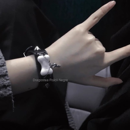 Brățară cu motiv os de pui, design original subcultural, unisex, material Cortex, lansare vară 2021
