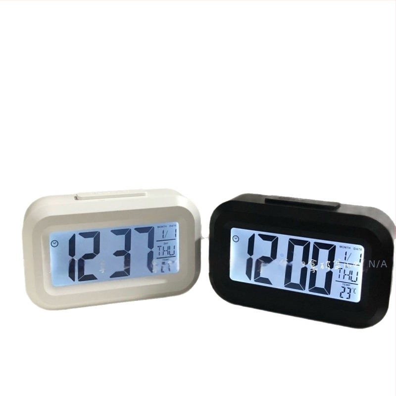 Ceas deșteptător mini luminos cu afișaj LCD numeric, funcționare silențioasă, portabil și compact pentru birou, baterie uscată, carcasă din plastic, design simplu și modern