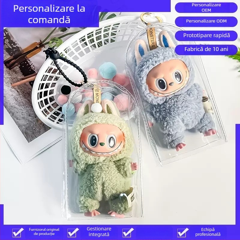 Geantă de depozitare suspendată – formă cub, husă PVC protecție la praf pentru păpușă pluș și pandantiv