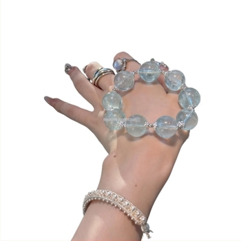 Brățară din cristal, fără pietre laterale, pe șnur elastic; componente metalice: aliaj și argint 925; ambalată individual; stil: proaspăt și chic