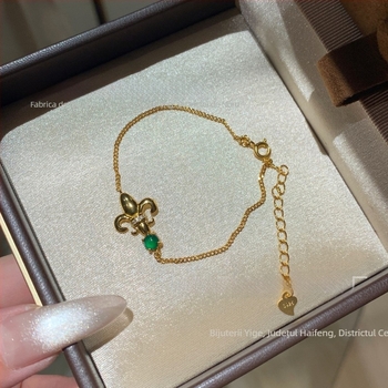 Brățară Jadeite cu inlay din argint S925, design proaspăt în formă de romb pentru femei