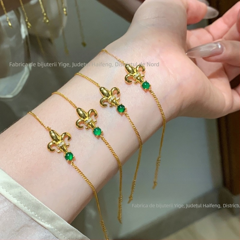 Brățară Jadeite cu inlay din argint S925, design proaspăt în formă de romb pentru femei