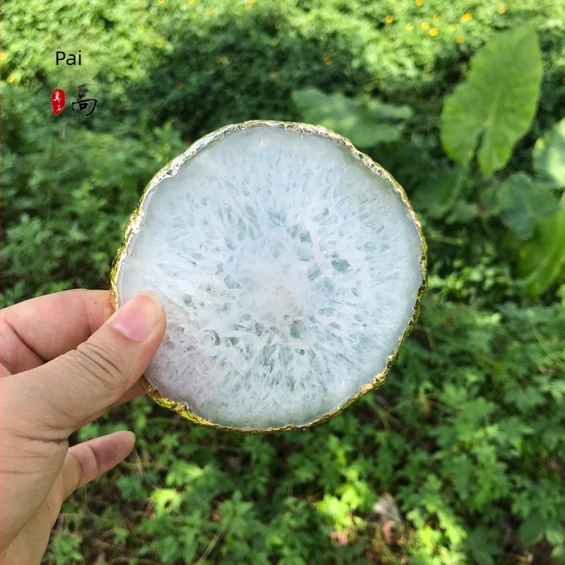 Paigo suporturi pentru pahare din agat — material natural, finisaj polizat, formă neregulată, model peisaj