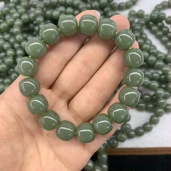 Pandantiv din jad Hetian pentru brățară cu mărgele – formă geometrică, șlefuit, material natural, stil modern minimalist