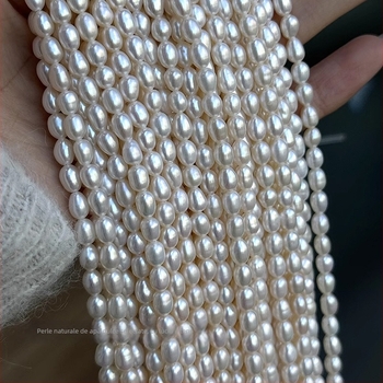 Colier din argint 925 cu perle de apă dulce, formă de orez, diametru 4–5 mm, lansare iarnă 2024