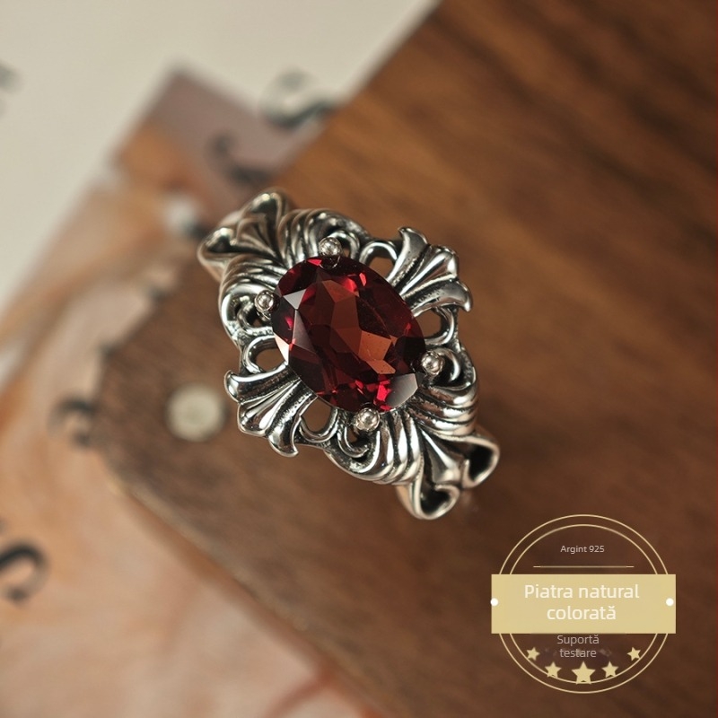 Inel cu granat în argint sterlin, design geometric feminin, montură cu pietre