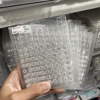 Piatră principală din moissanit pentru colier și inel – rotundă, claritate VVS, lustruită, personalizabilă, stil luxuos ușor