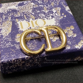 Broșă din alamă, formă alfabet, placare electro, XZ018, stil feminin minimalist